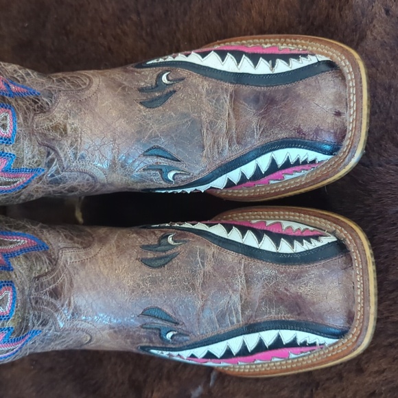 TIN HAUL "Man Eater" shark distressed leather cowgirl boots square toe sz 9.5 - Picture 7 of 16